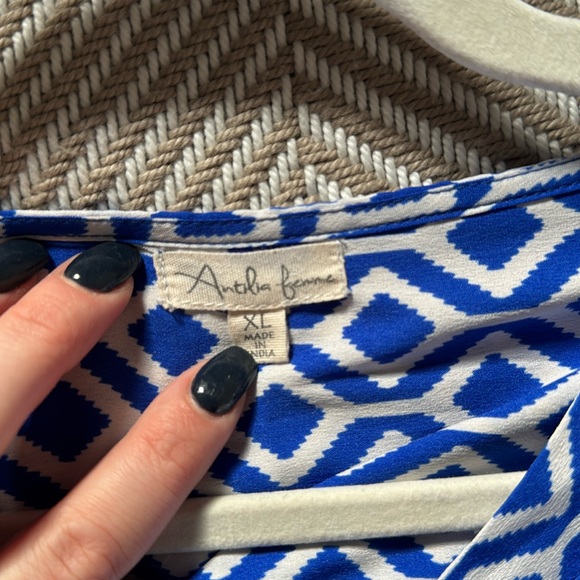 Geometric top size extra large - Picture 2 of 4